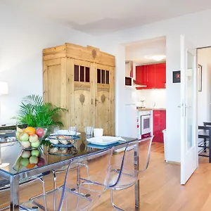 The Maybach - Rooftop Living In Xberg Apartment Berlin